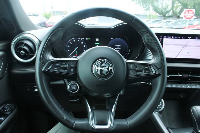 Used 2025 Alfa Romeo Tonale AWD/4WD image 24