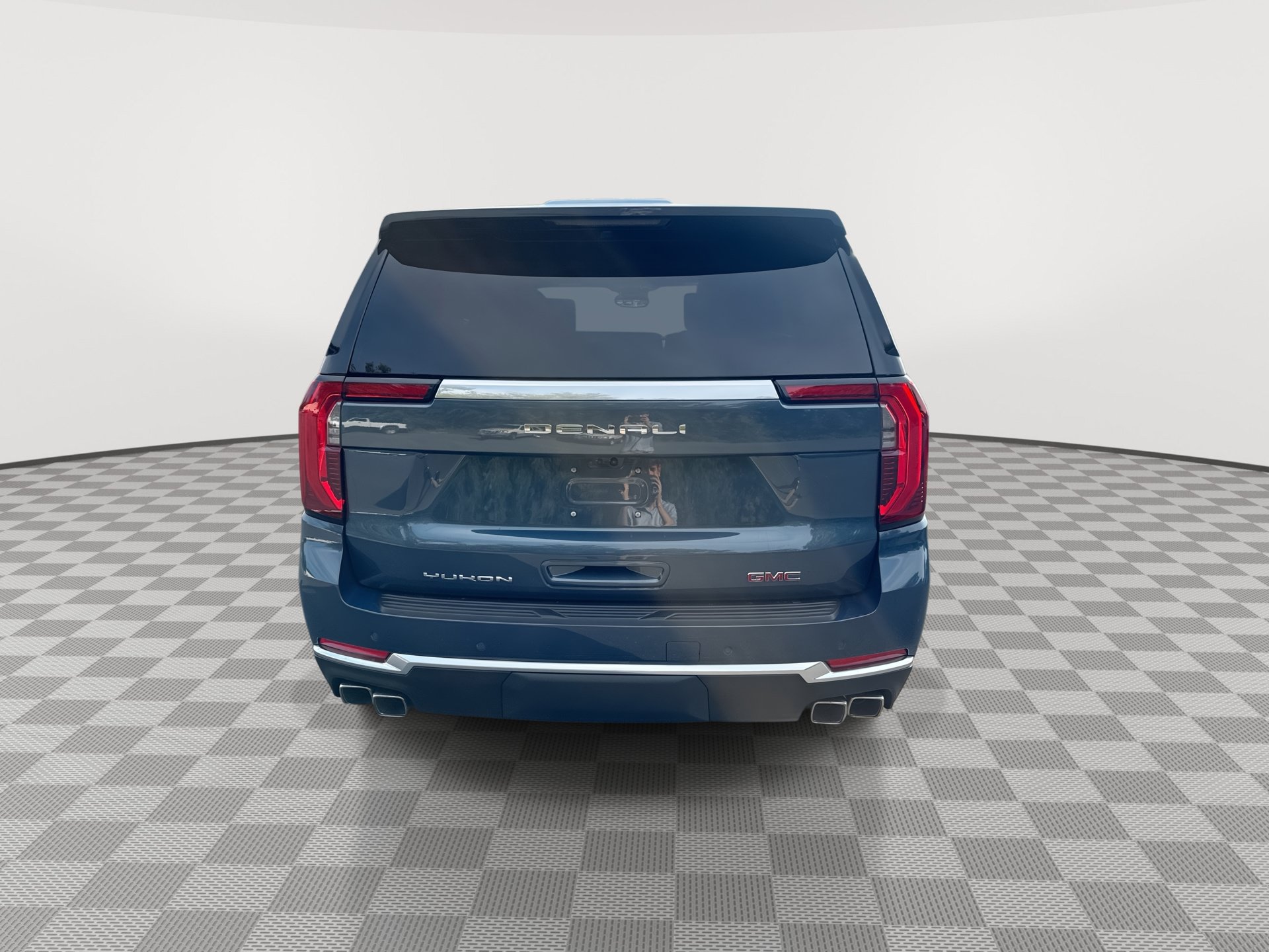 New 2026 GMC Yukon Denali w/ Denali Reserve Package AWD/4WD image 7