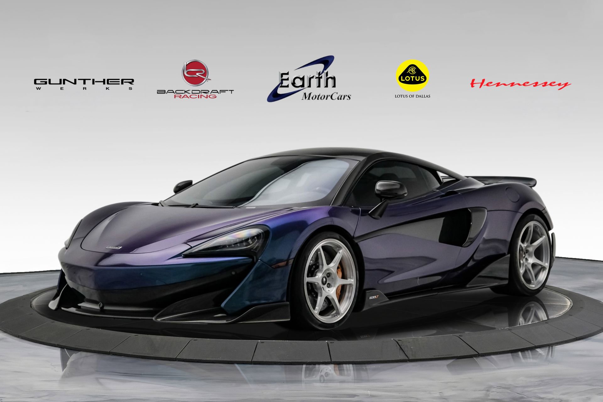 Used 2019 McLaren 600LT RWD image 1