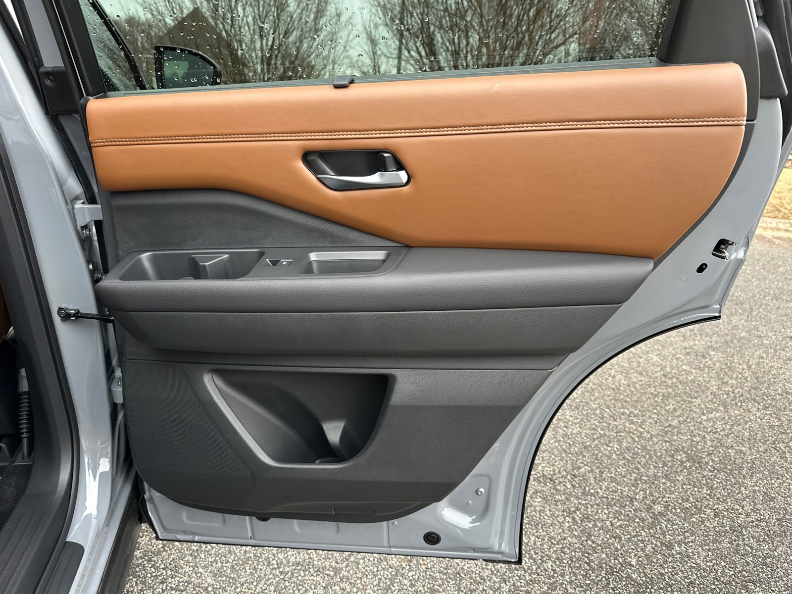 New 2025 Nissan Pathfinder Platinum image 17