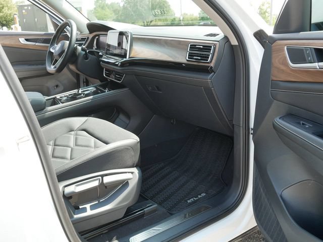 Certified 2026 Volkswagen Atlas SE w/ Panoramic Sunroof Package AWD/4WD image 20