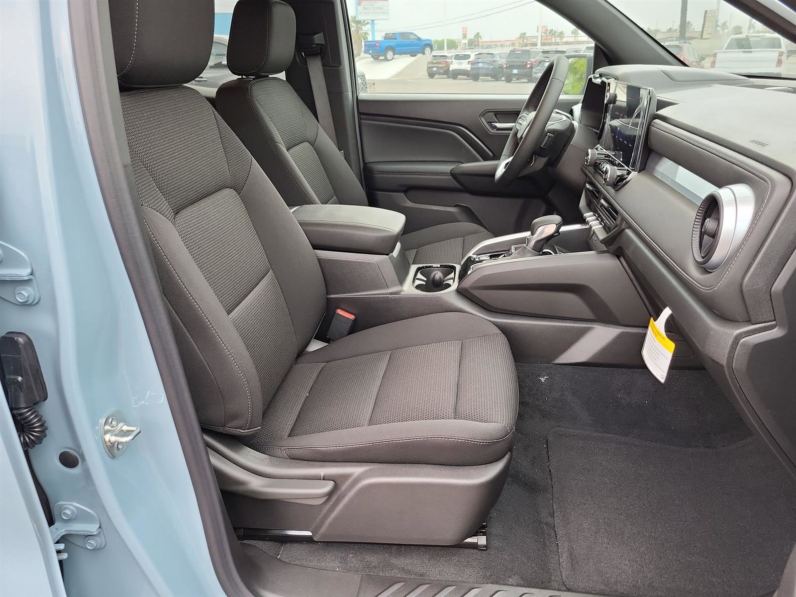 New 2025 Chevrolet Colorado LT w/ LPO, Tailgate Decal Package image 25