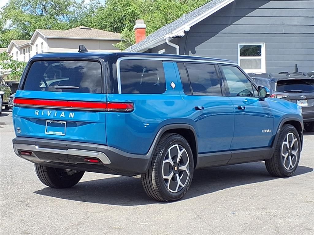 Used 2024 Rivian R1S Adventure AWD/4WD image 7