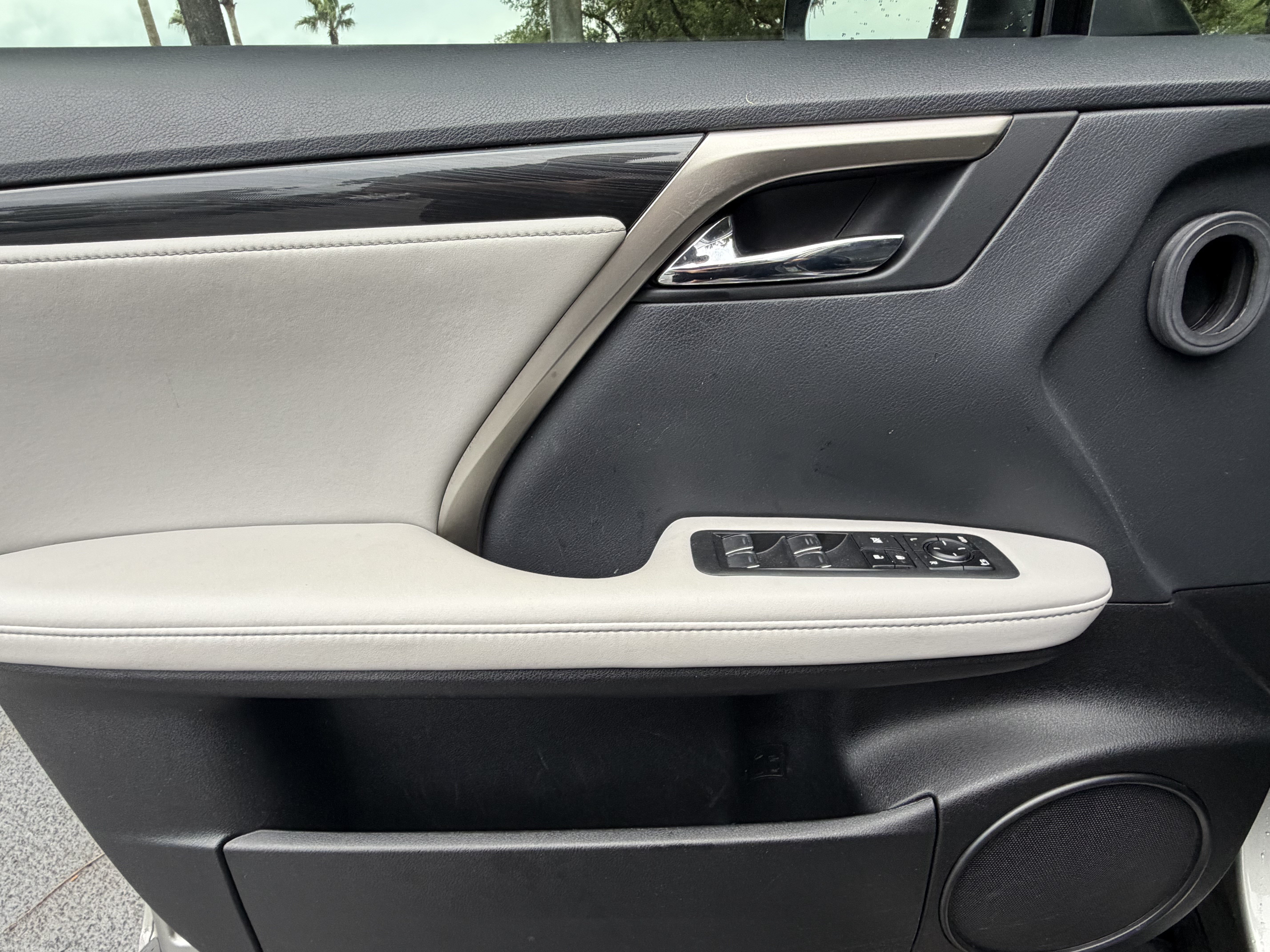 Used 2019 Lexus RX 350 FWD w/ Accessory Package image 13