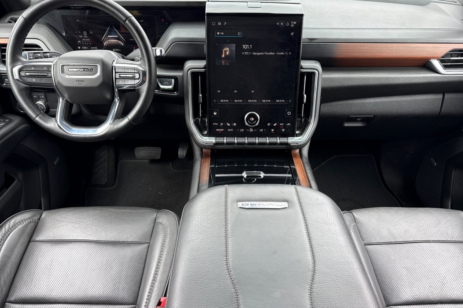 Used 2025 GMC Yukon Denali AWD/4WD image 17
