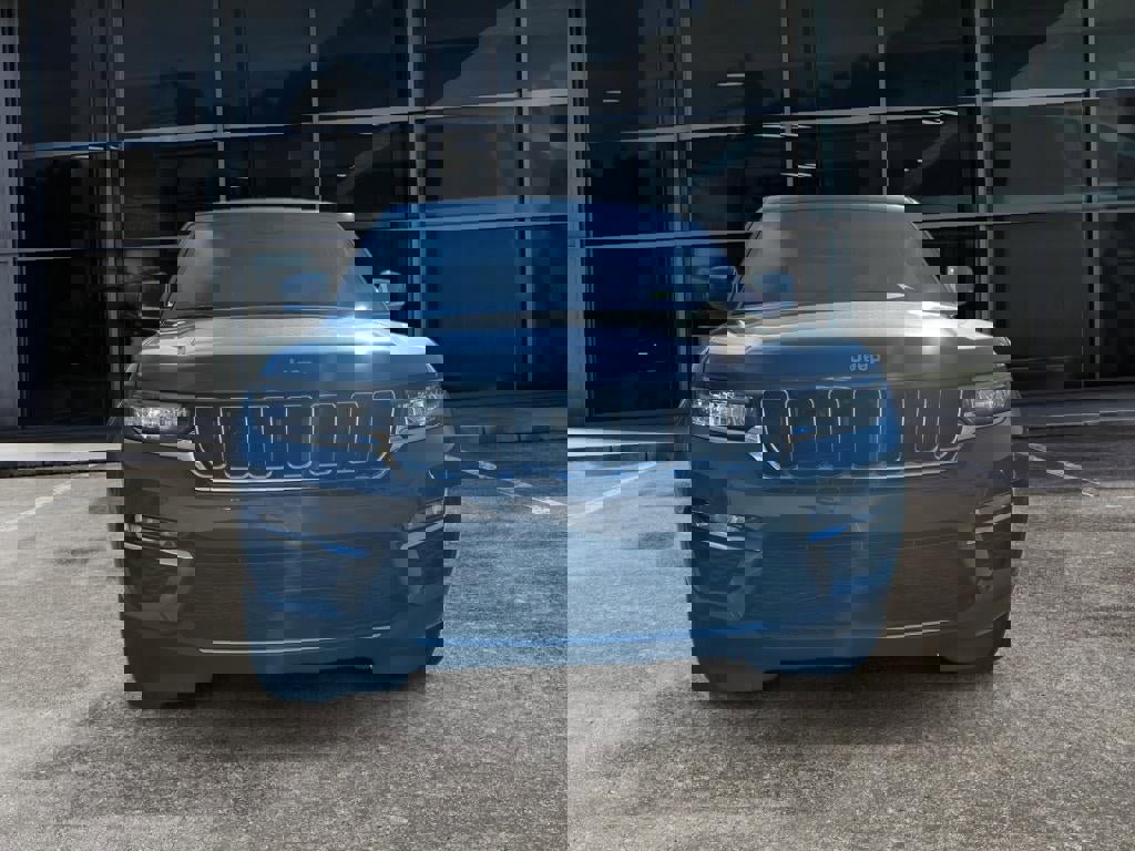 New 2025 Jeep Grand Cherokee Limited image 2