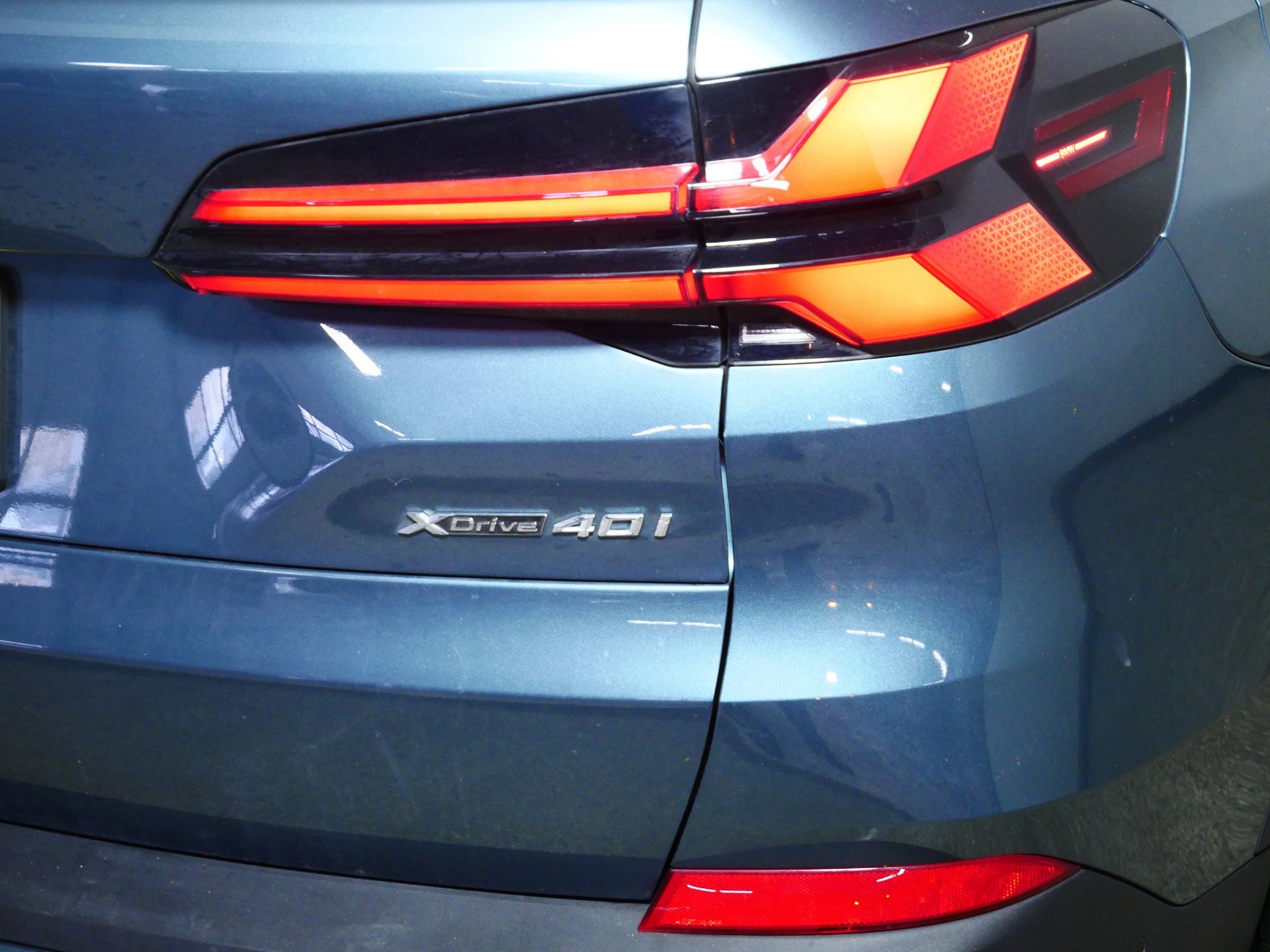 Used 2024 BMW X5 xDrive40i w/ Premium Package image 17