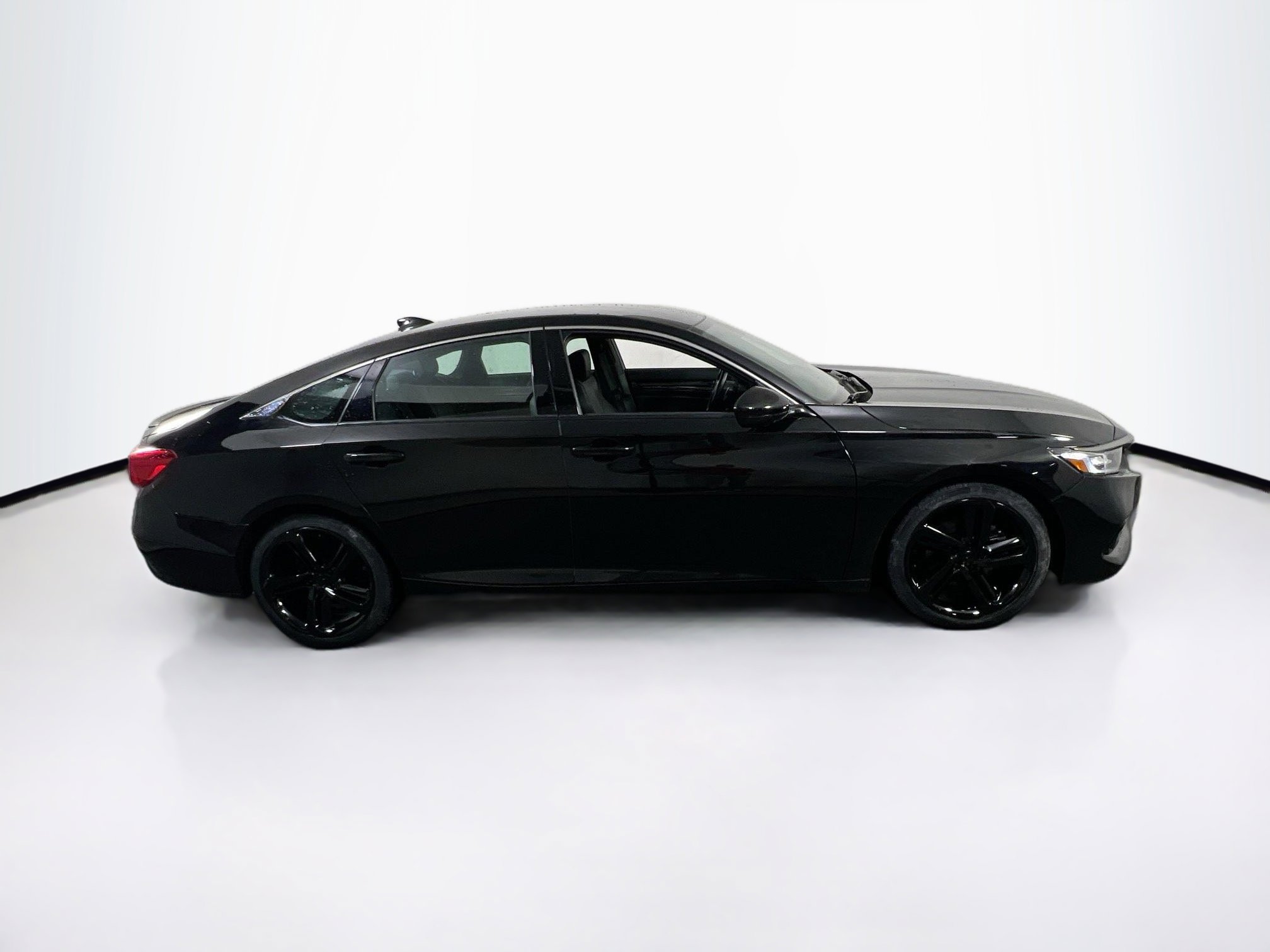 Used 2022 Honda Accord Sport image 4