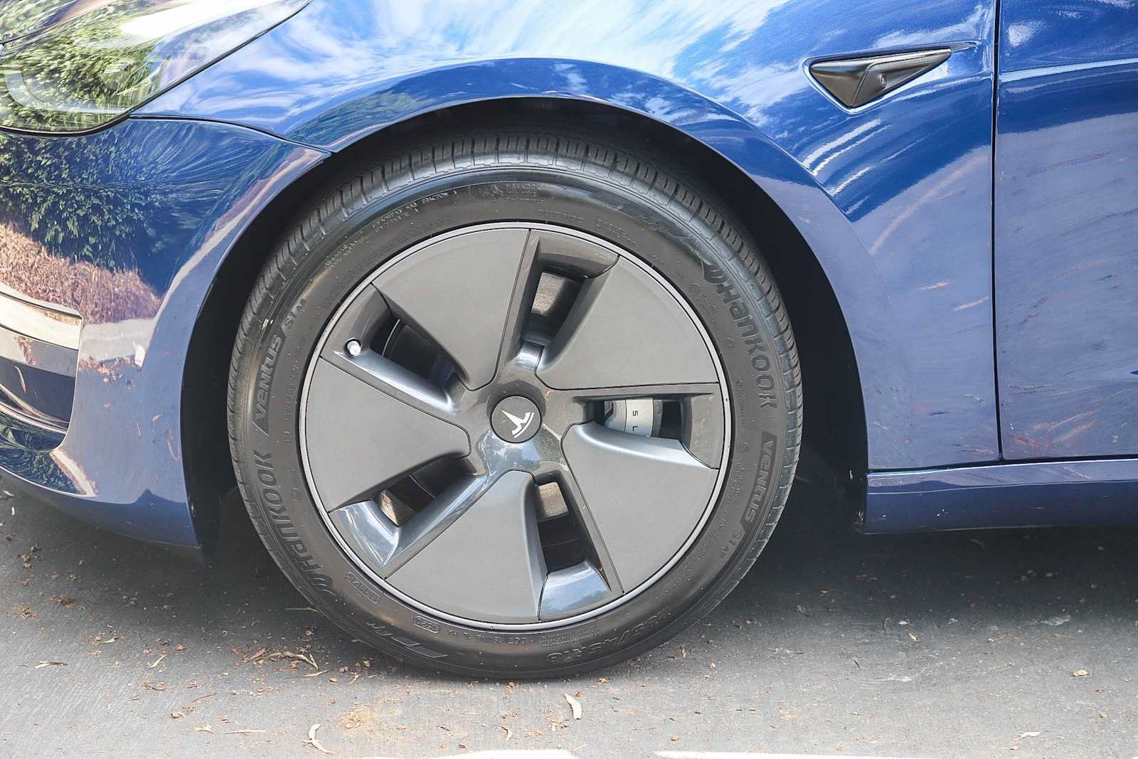 Used 2023 Tesla Model 3 Standard Range RWD image 10