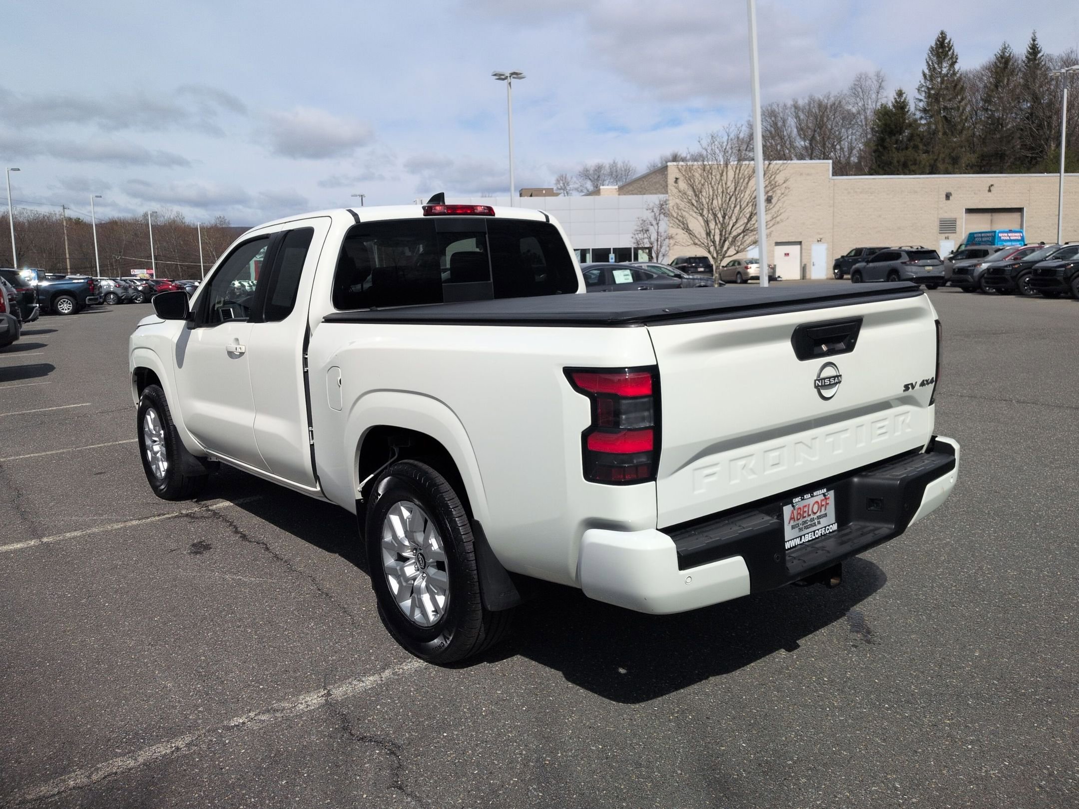 Used 2024 Nissan Frontier SV w/ SV Convenience Package image 7