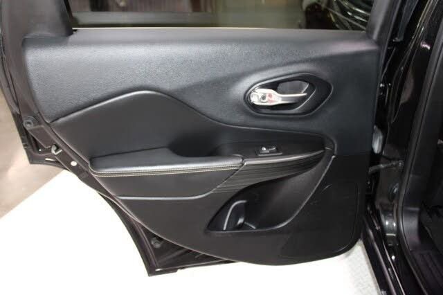 Used 2014 Jeep Cherokee Limited image 54