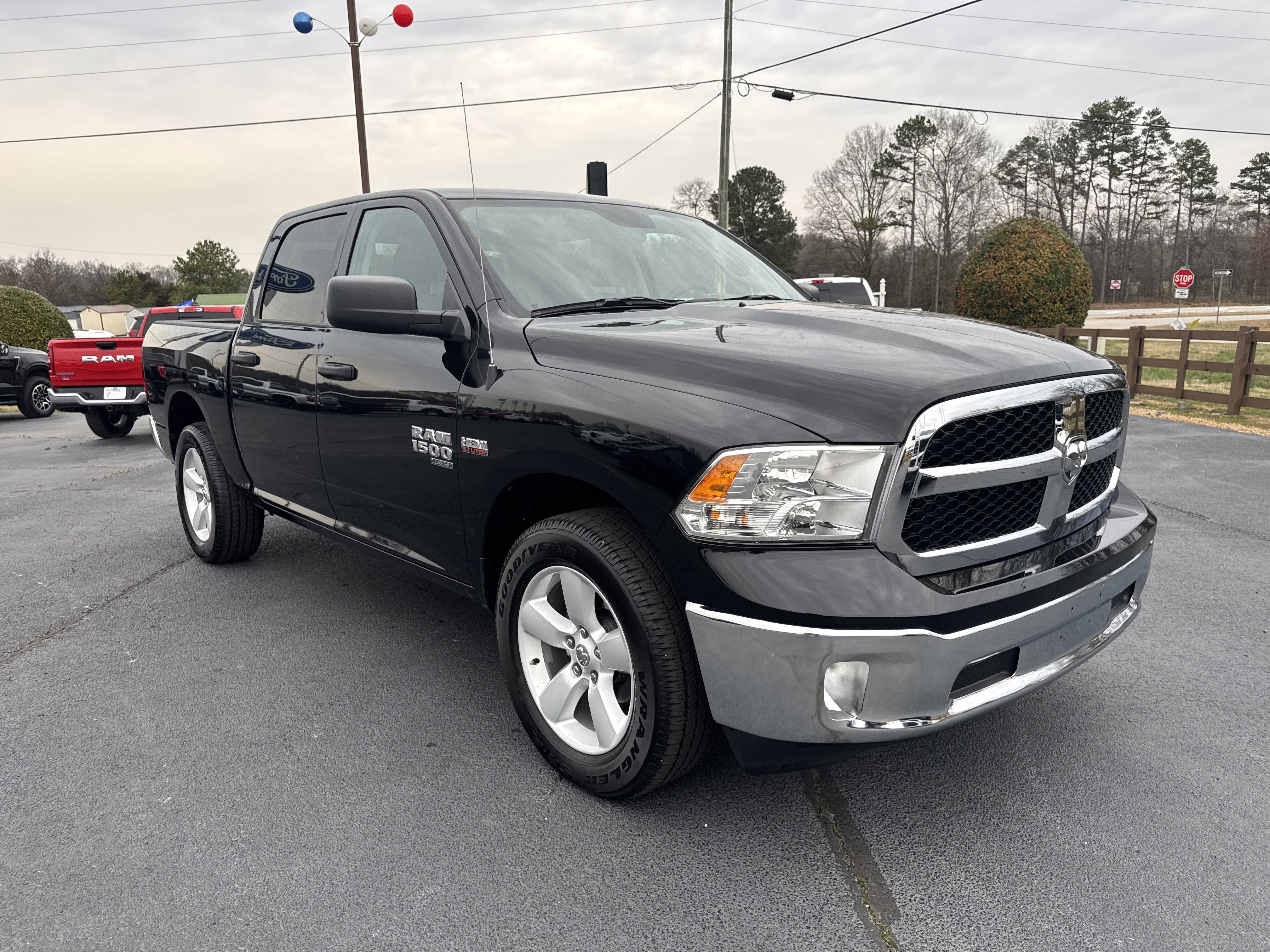 Used 2024 RAM 1500 Tradesman w/ Tradesman SXT Package image 4