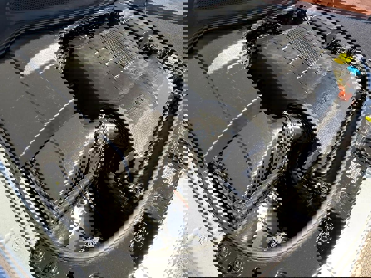 Used 2011 Land Rover LR4 HSE LUX image 25