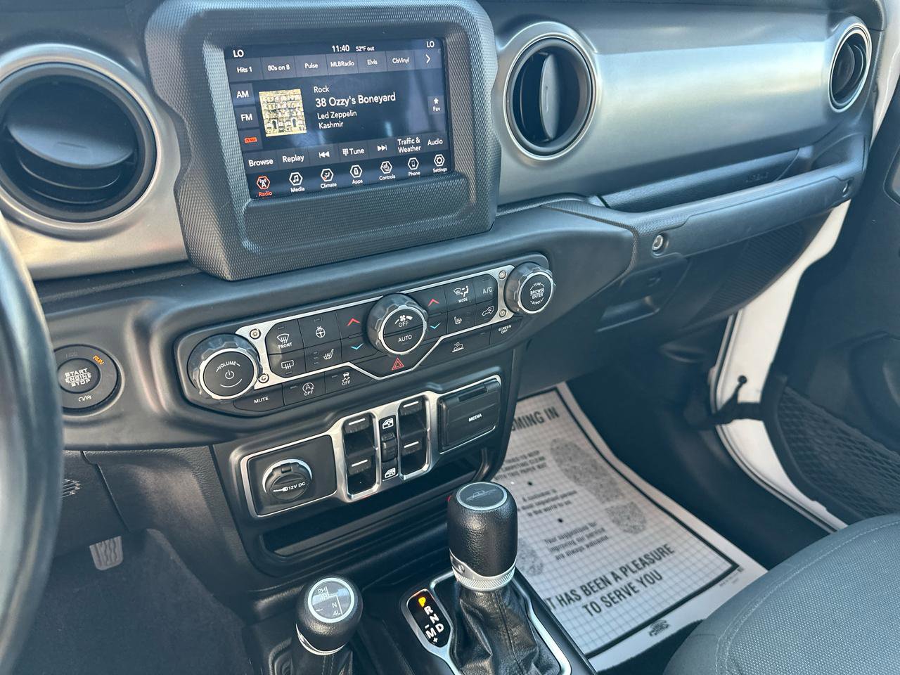 Used 2021 Jeep Gladiator Sport image 12