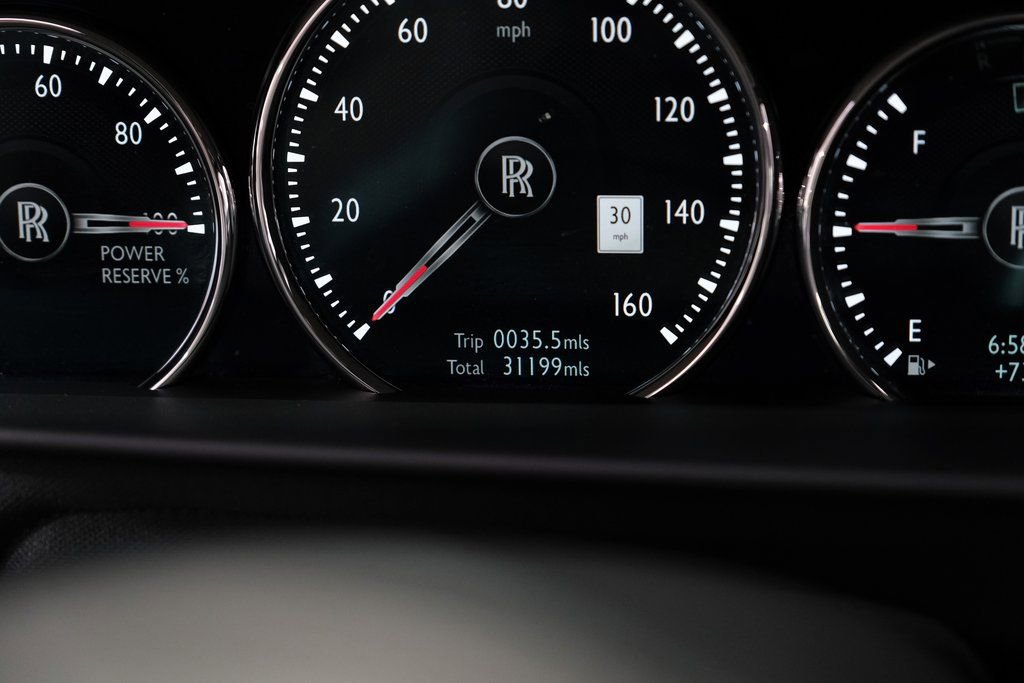 Used 2023 Rolls-Royce Cullinan Black Badge w/ Driver's Package image 16