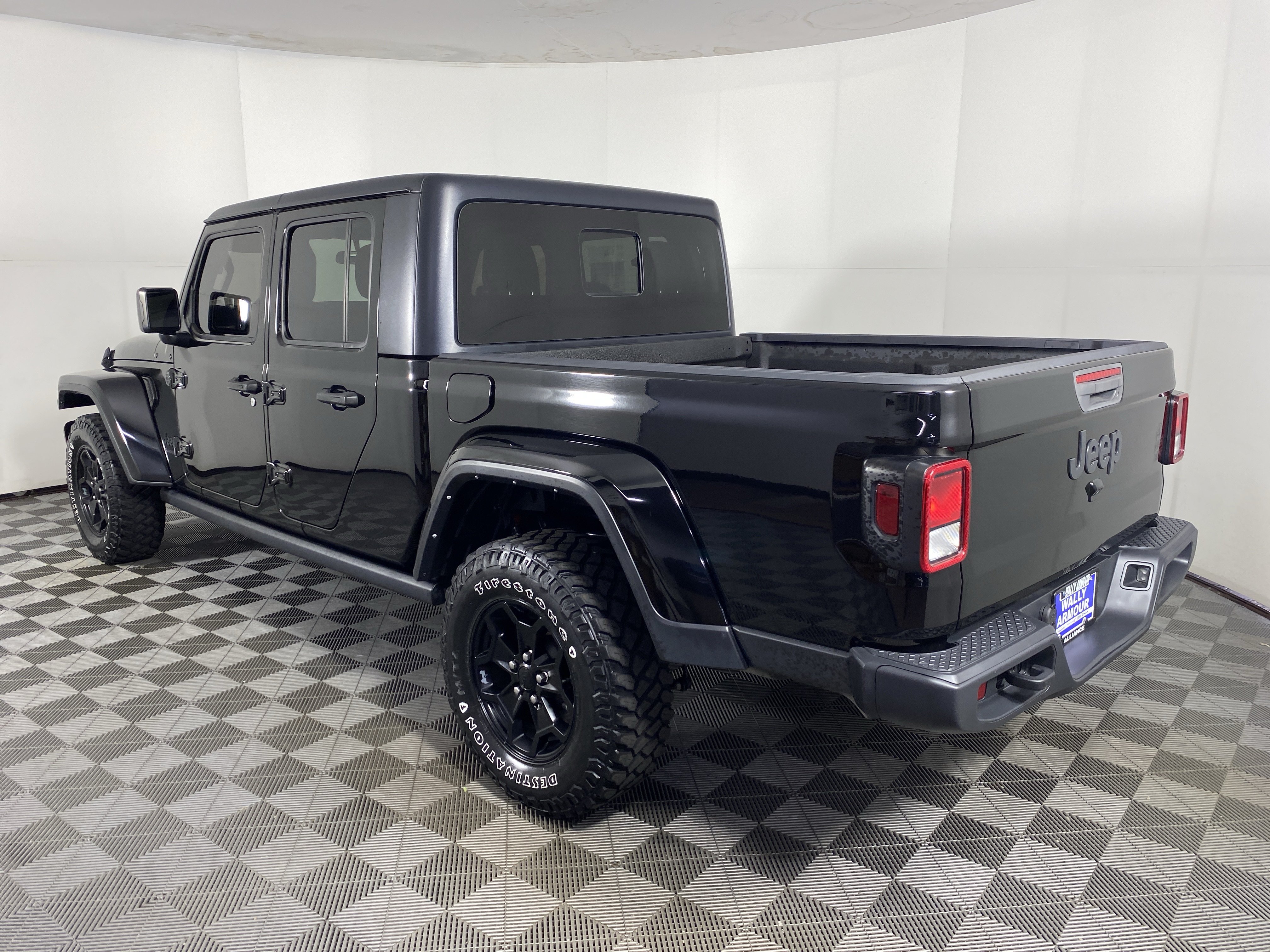 Used 2022 Jeep Gladiator Sport AWD/4WD image 9