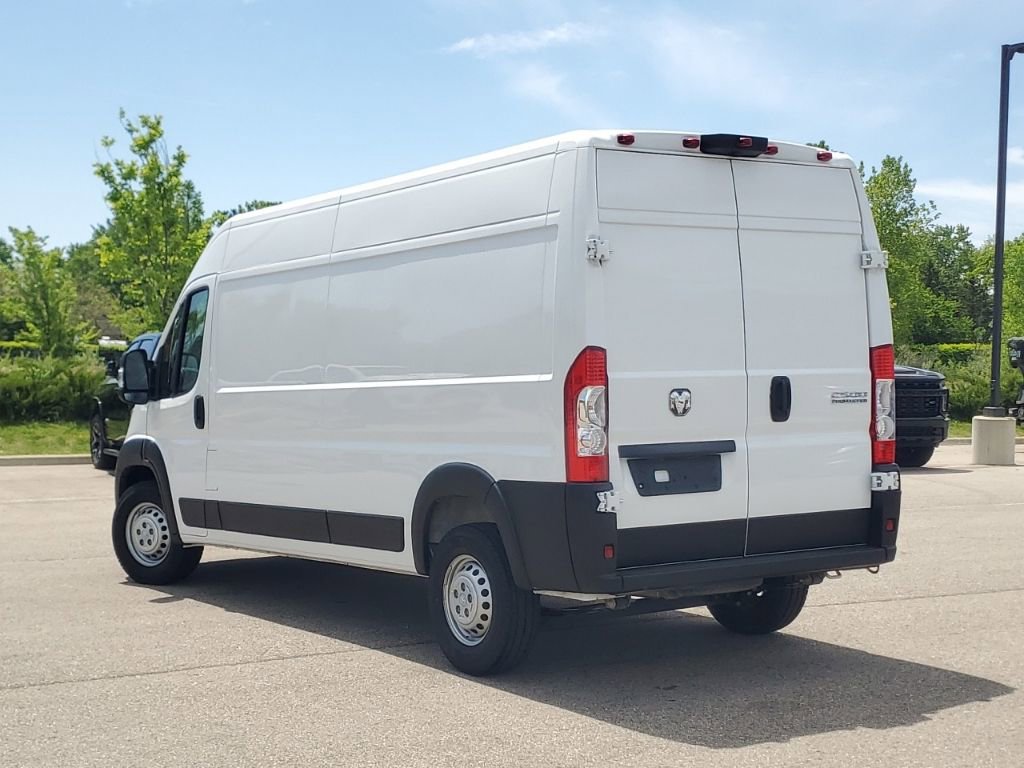 Used 2026 RAM ProMaster 2500 w/ Convenience Group FWD image 3