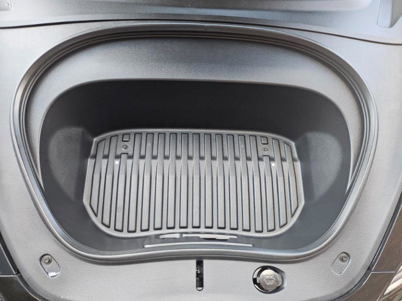 Used 2024 Tesla Model 3 Performance image 26