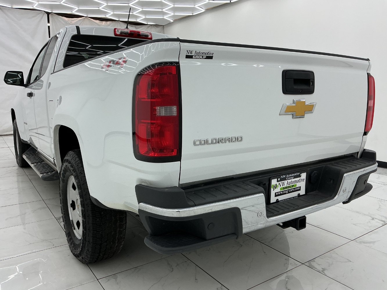 Used 2020 Chevrolet Colorado W/T w/ WT Convenience Package AWD/4WD image 9