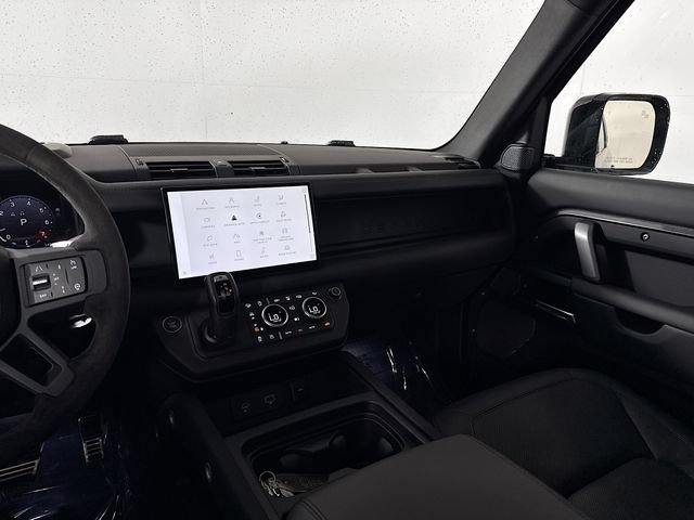 Certified 2024 Land Rover Defender 110 V8 AWD/4WD image 26