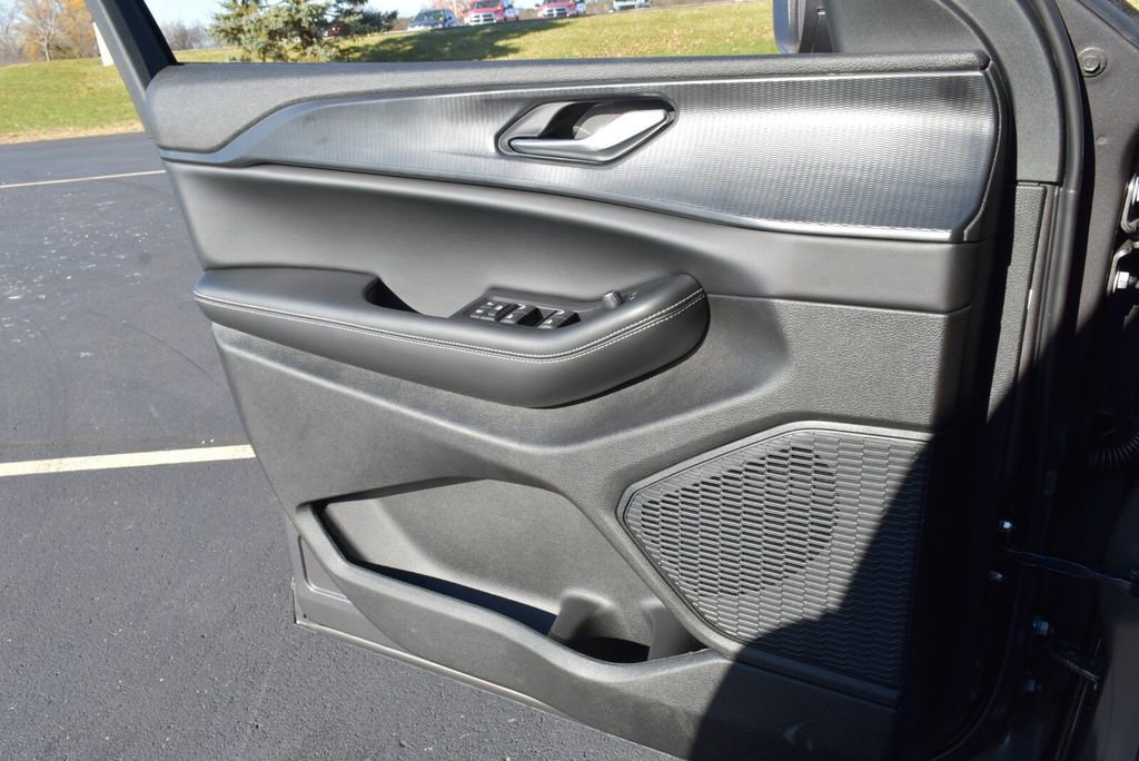 New 2025 Jeep Grand Cherokee Laredo X w/ Luxury Tech Group I image 25