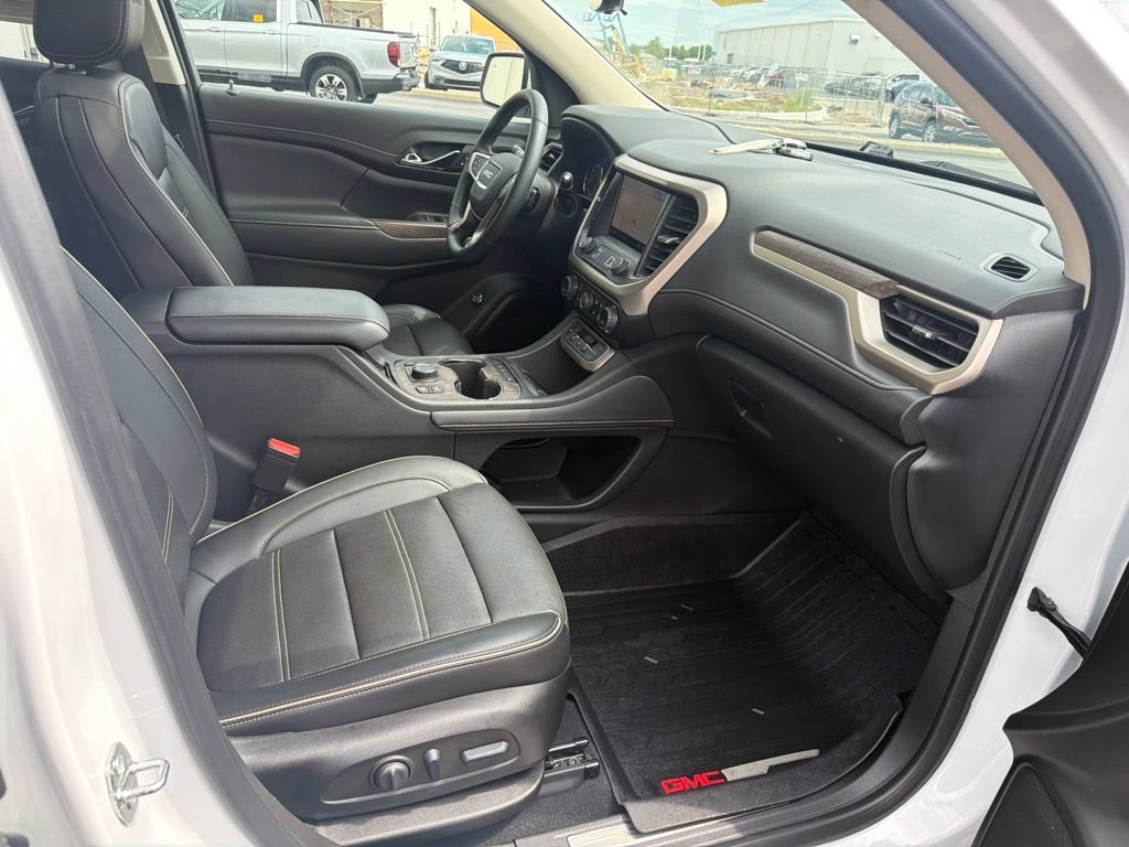 Used 2023 GMC Acadia Denali w/ Denali Ultimate Package AWD/4WD image 36