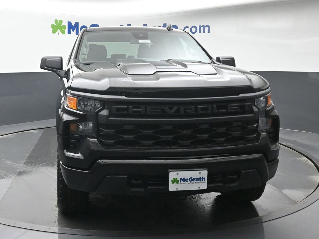 New 2026 Chevrolet Silverado 1500 Custom Trail Boss w/ Dark Appearance Package image 4