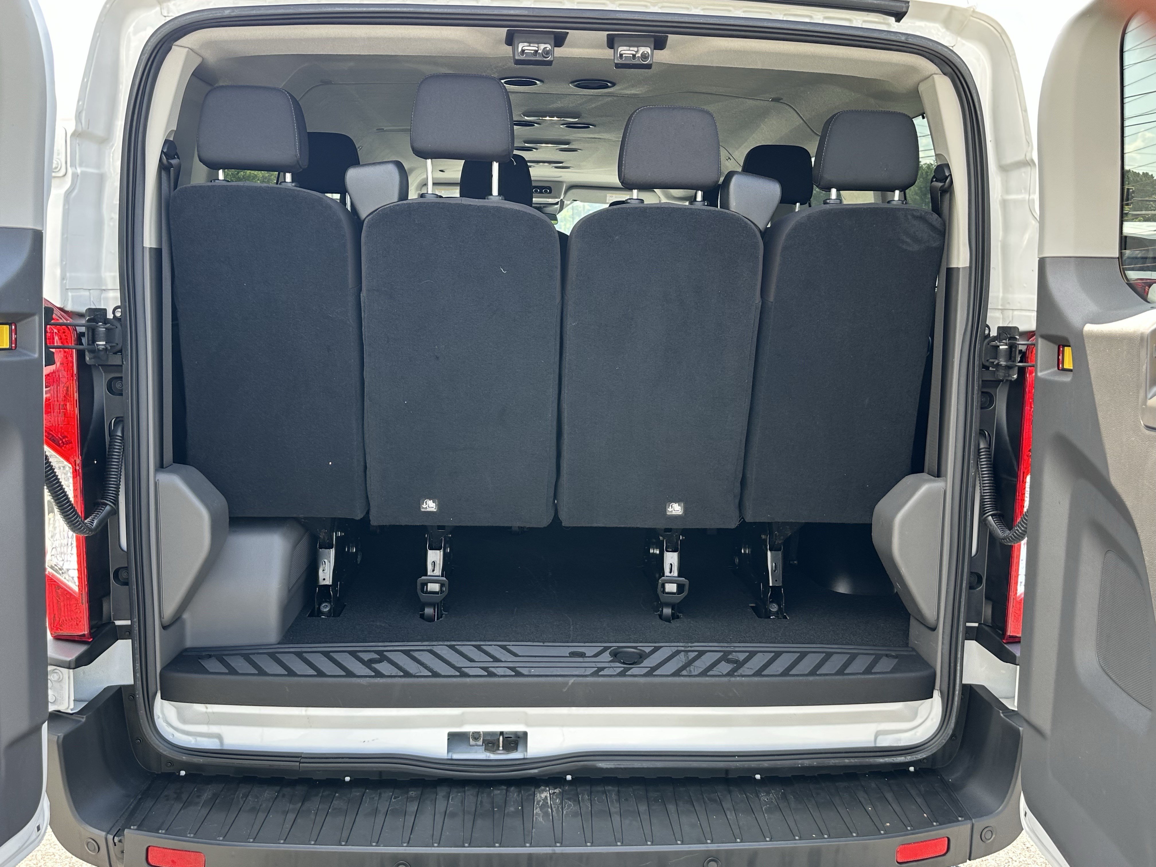 Used 2023 Ford Transit 350 XL AWD/4WD image 19
