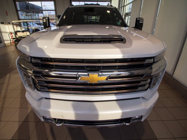 Used 2021 Chevrolet Silverado 2500 High Country w/ Z71 Off-Road Package image 3