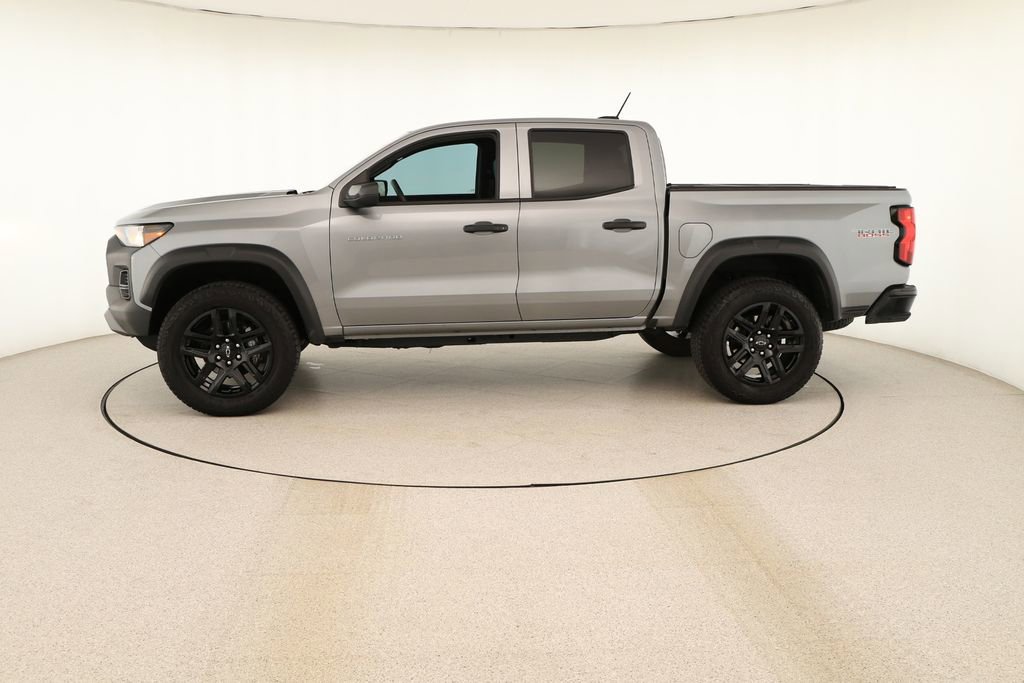 Used 2024 Chevrolet Colorado Trail Boss w/ Advanced Trailering Package image 2