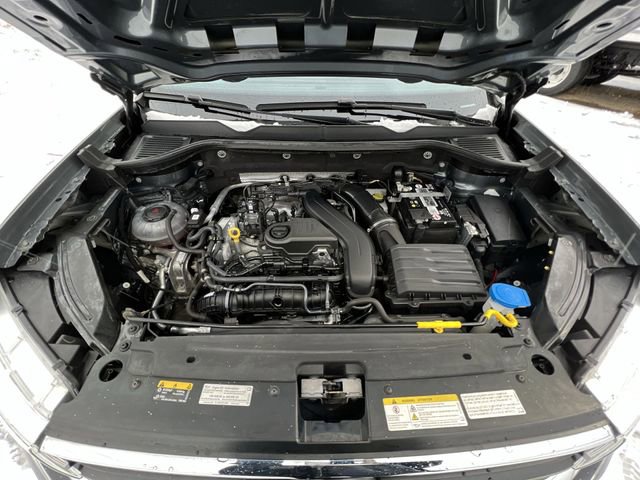 Used 2022 Volkswagen Taos SE image 32