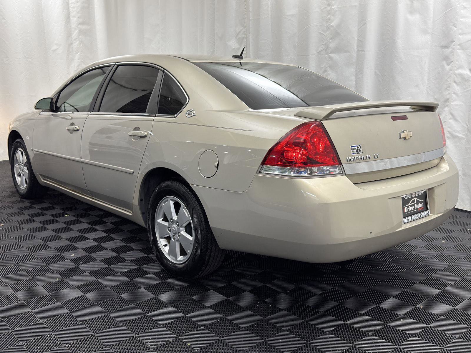 Used 2008 Chevrolet Impala LT w/ Luxury Edition Package image 5