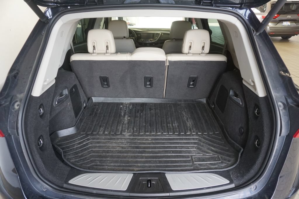 Used 2020 Buick Envision Preferred AWD/4WD image 16