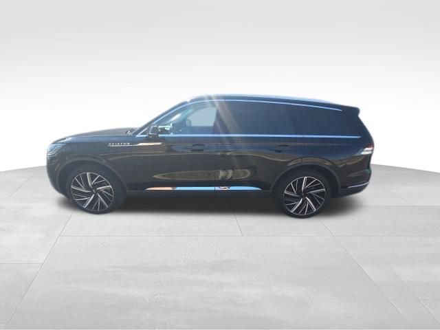 New 2026 Lincoln Aviator Reserve image 3