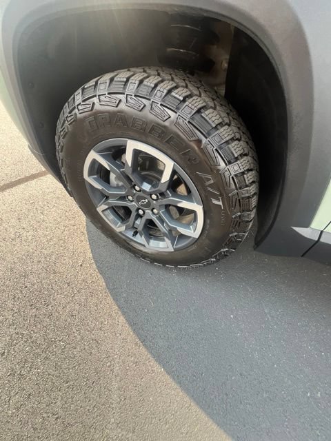 Used 2026 Chevrolet Equinox ACTIV w/ Safety and Technology Package AWD/4WD image 10