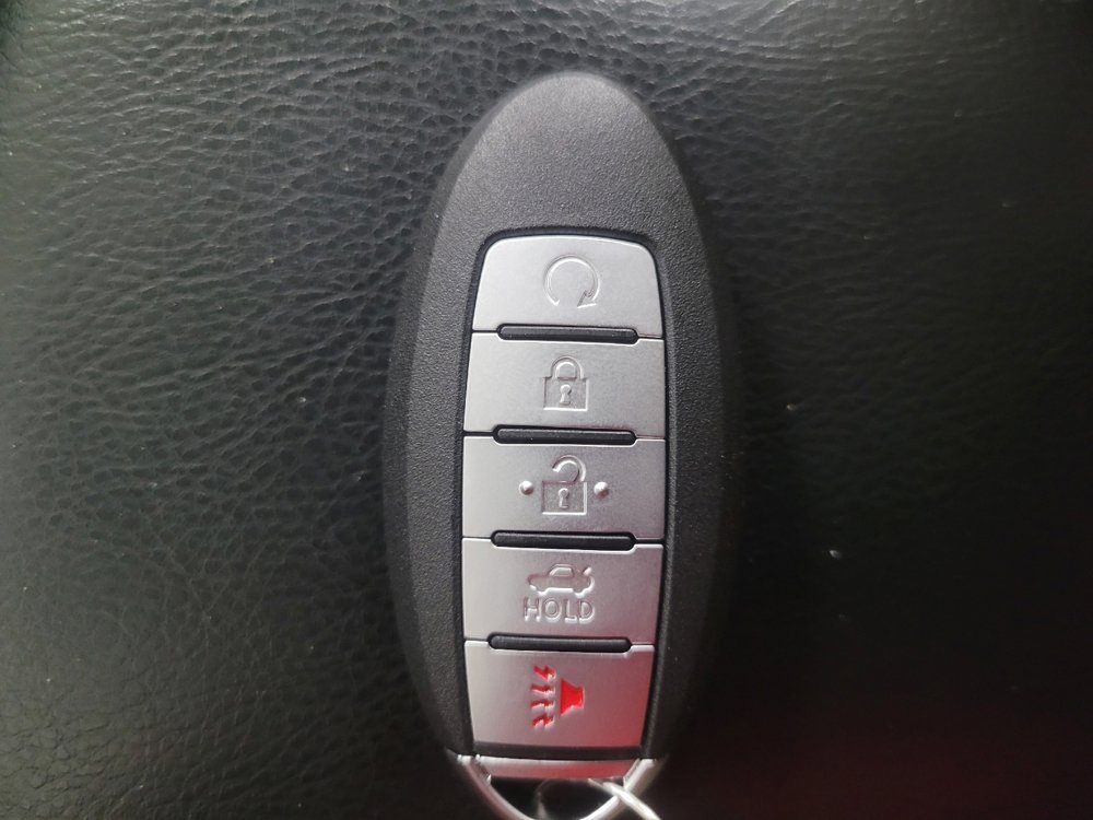 Used 2016 Nissan Maxima Platinum image 32