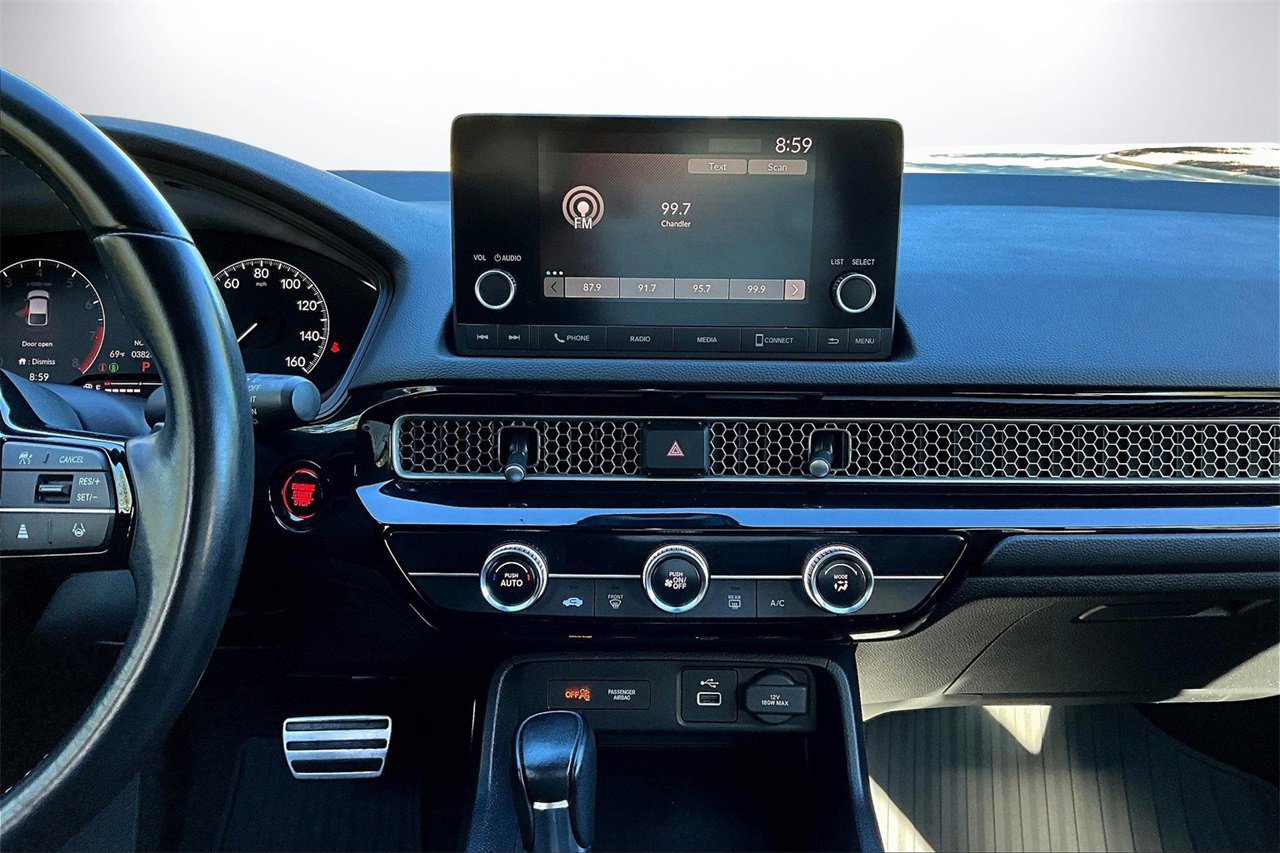 Used 2023 Honda Civic Sport image 11