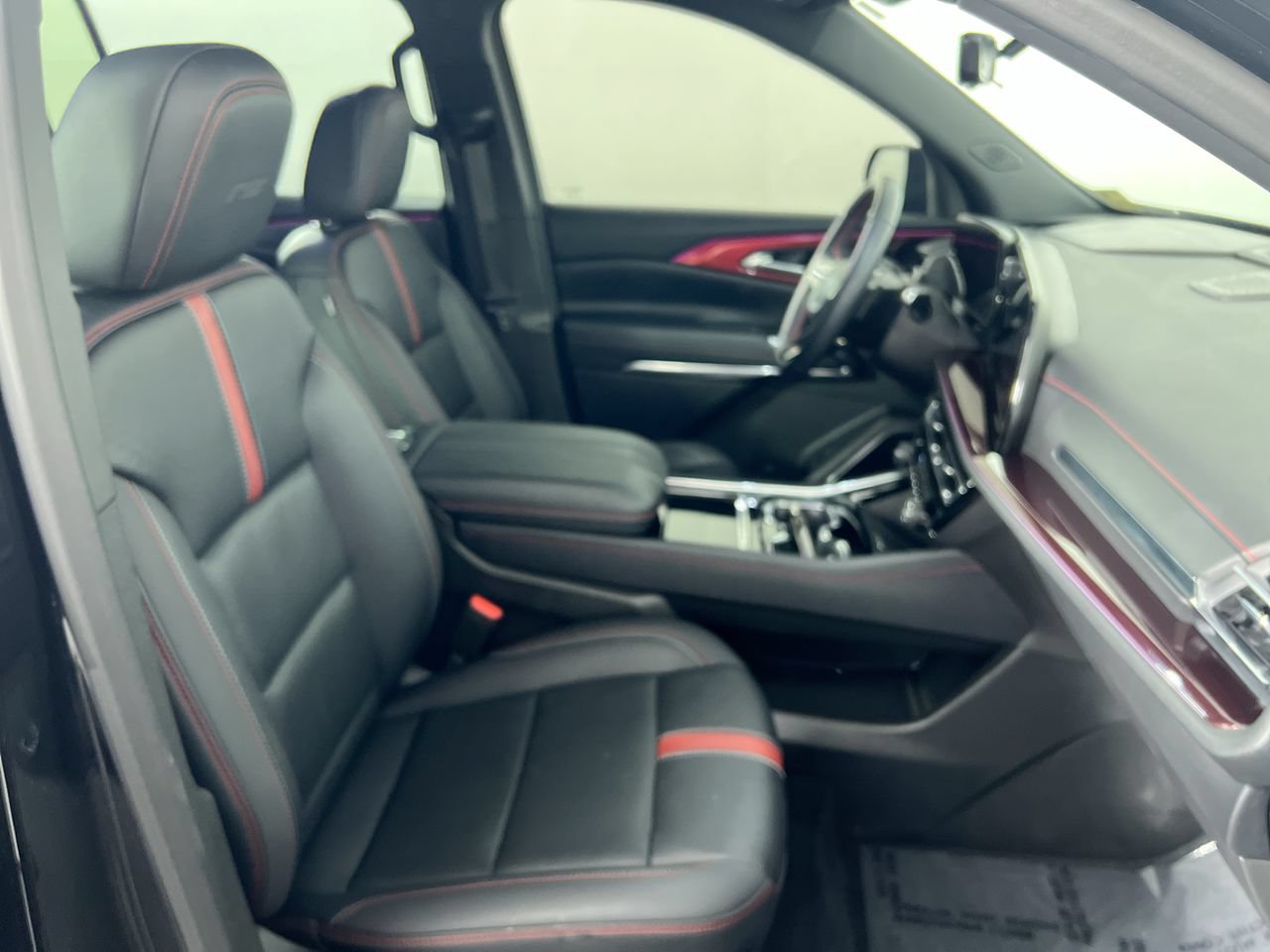 Used 2026 Chevrolet Traverse RS FWD image 20