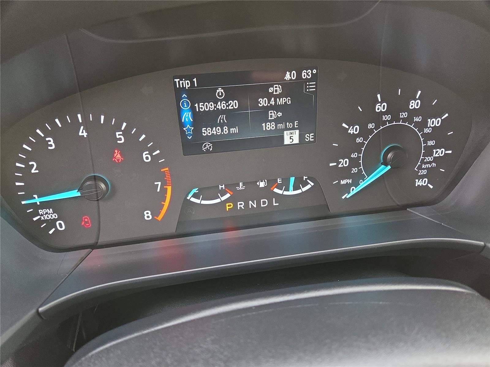 Used 2022 Ford Escape SE w/ Cold Weather Package image 19