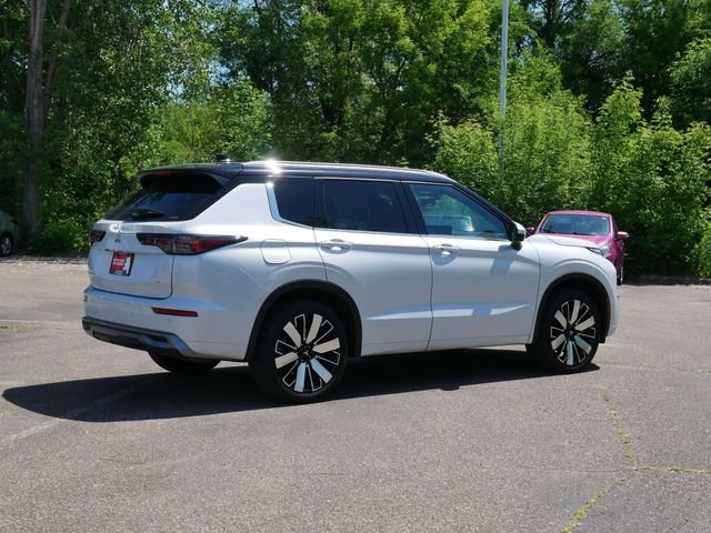Used 2025 Mitsubishi Outlander SEL AWD/4WD image 5