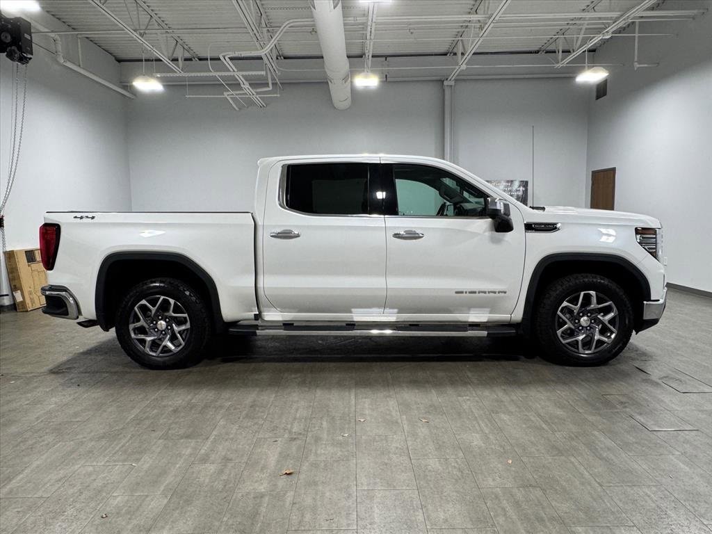 Used 2023 GMC Sierra 1500 SLT w/ SLT Premium Package image 3