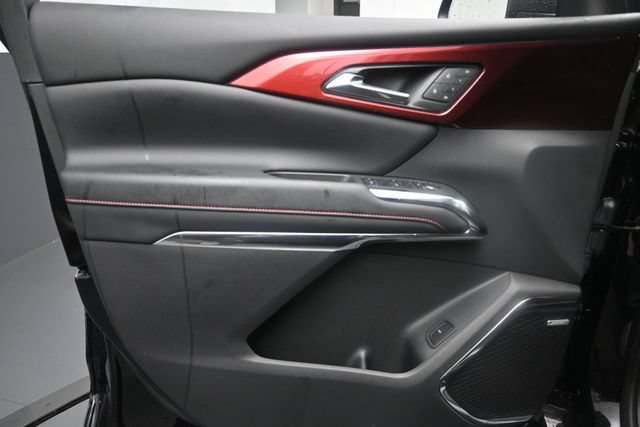 Used 2026 Chevrolet Traverse RS FWD image 19