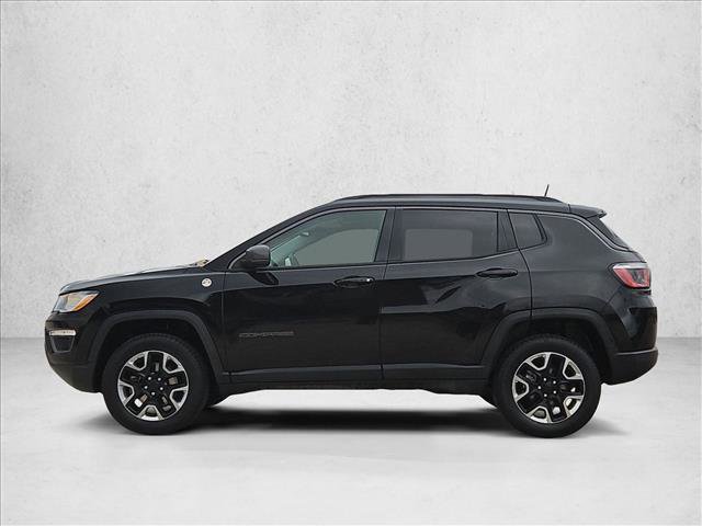 Used 2017 Jeep Compass Trailhawk w/ Leather Interior Group AWD/4WD image 9