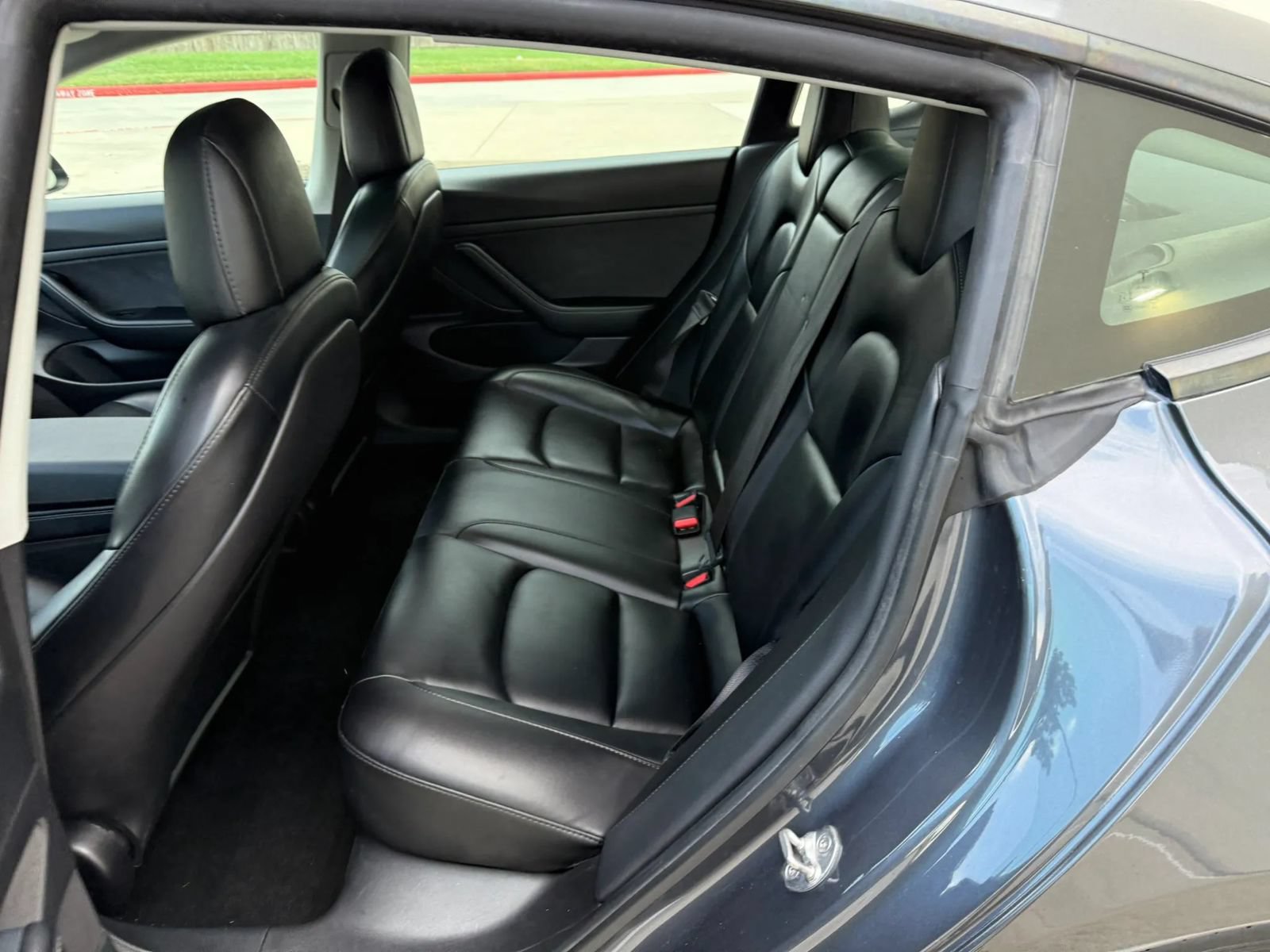 Used 2021 Tesla Model 3 Standard Range Plus RWD image 12
