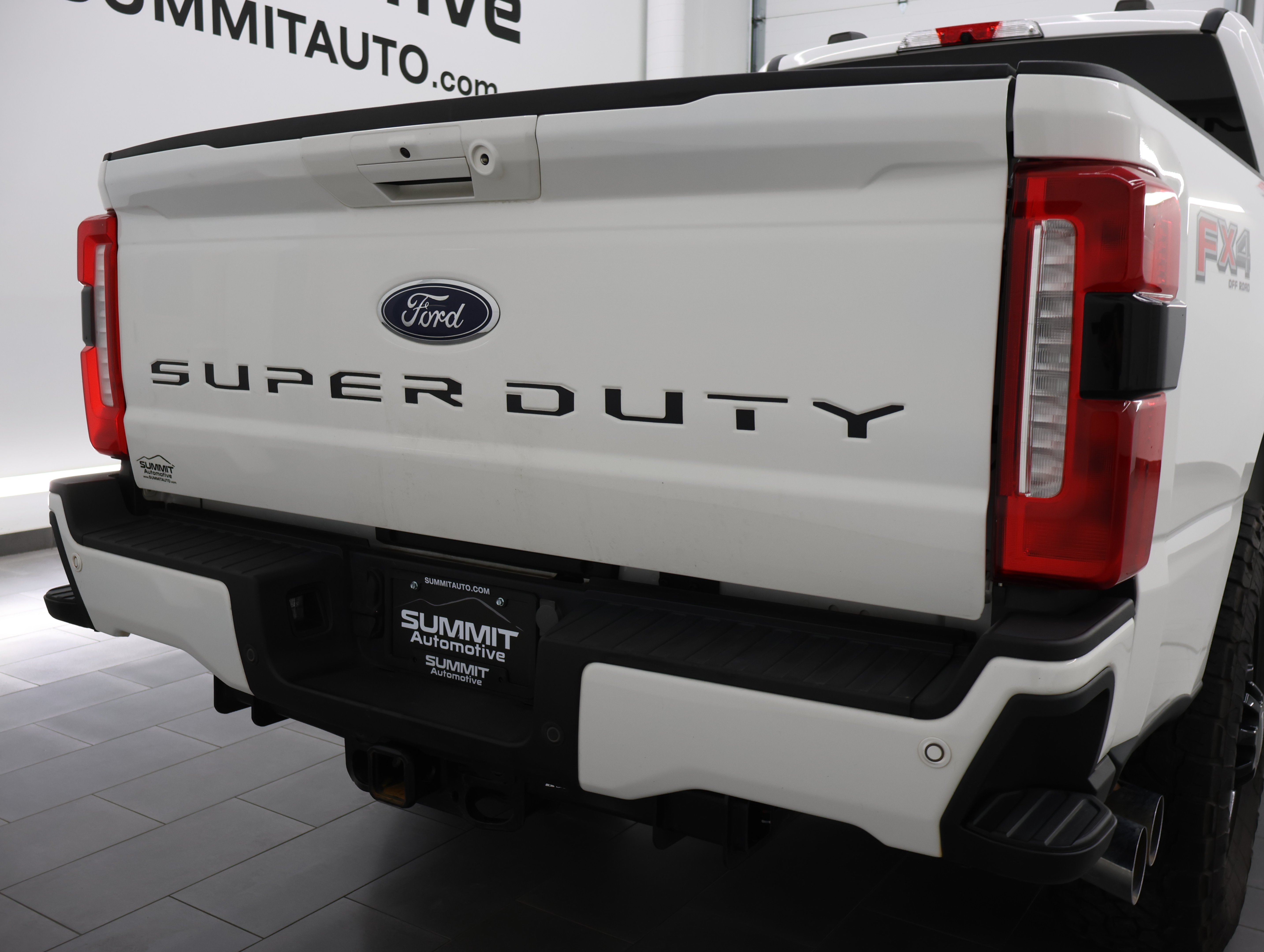 Used 2024 Ford F350 Lariat w/ Lariat Ultimate Package AWD/4WD image 31