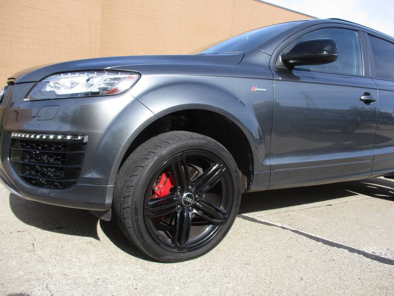 Used 2015 Audi Q7 3.0T S line Prestige w/ Sport Edition AWD/4WD image 25