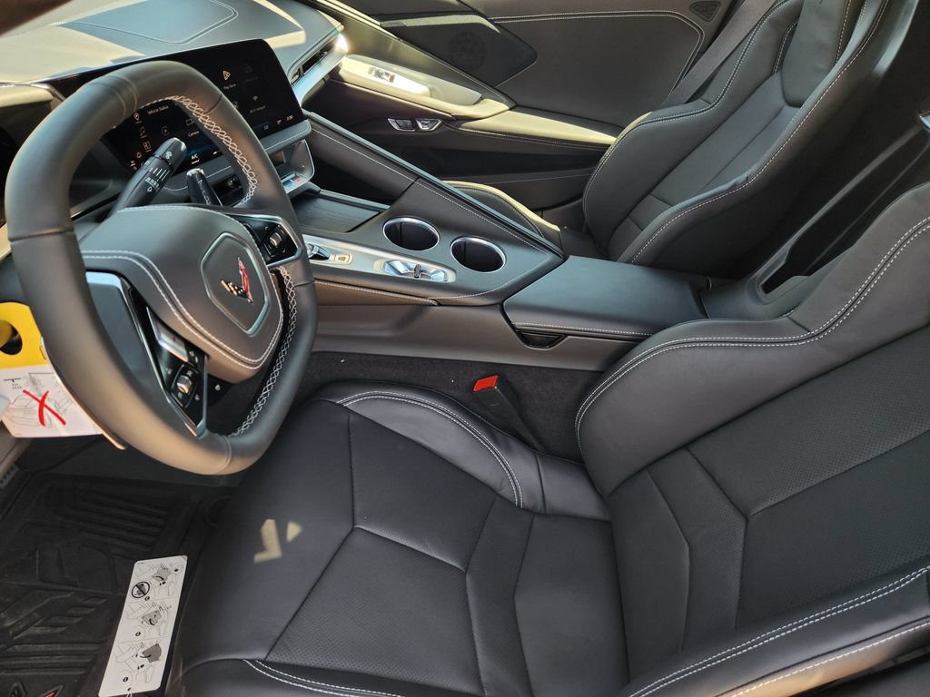 New 2026 Chevrolet Corvette Stingray Coupe w/ Z51 Performance Package RWD image 9