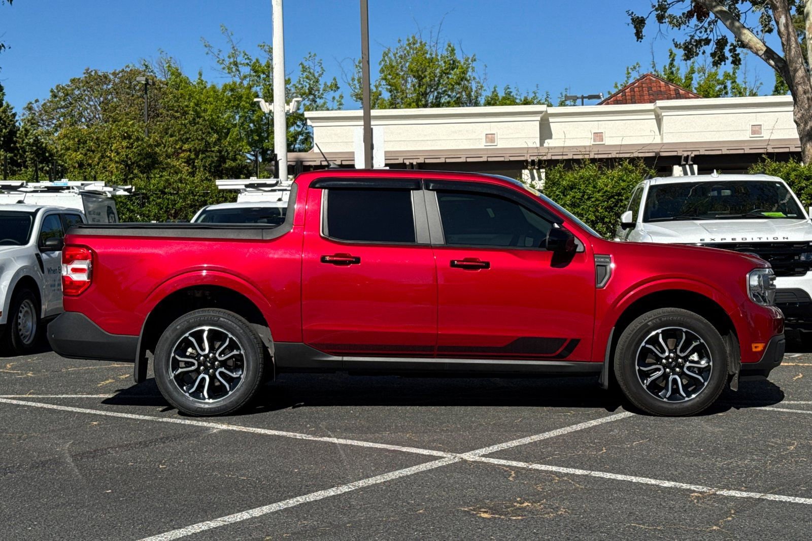 Used 2022 Ford Maverick Lariat w/ Lariat Luxury Package image 3