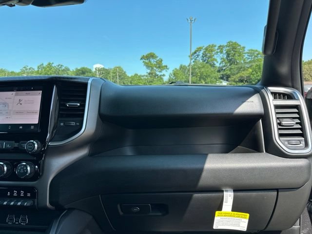 New 2026 RAM 1500 Express AWD/4WD image 46