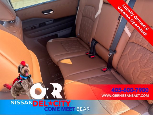 New 2026 Nissan Pathfinder Platinum w/ Cargo Package AWD/4WD image 11
